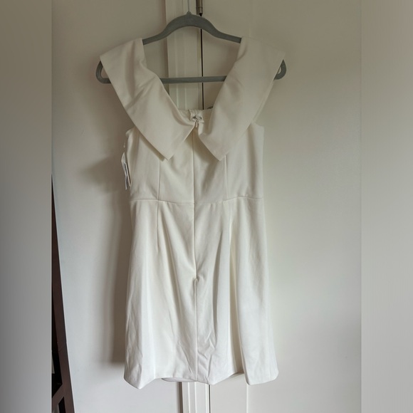 Short off shoulder crepe dress! Size 12. Brand new - Picture 6 of 6